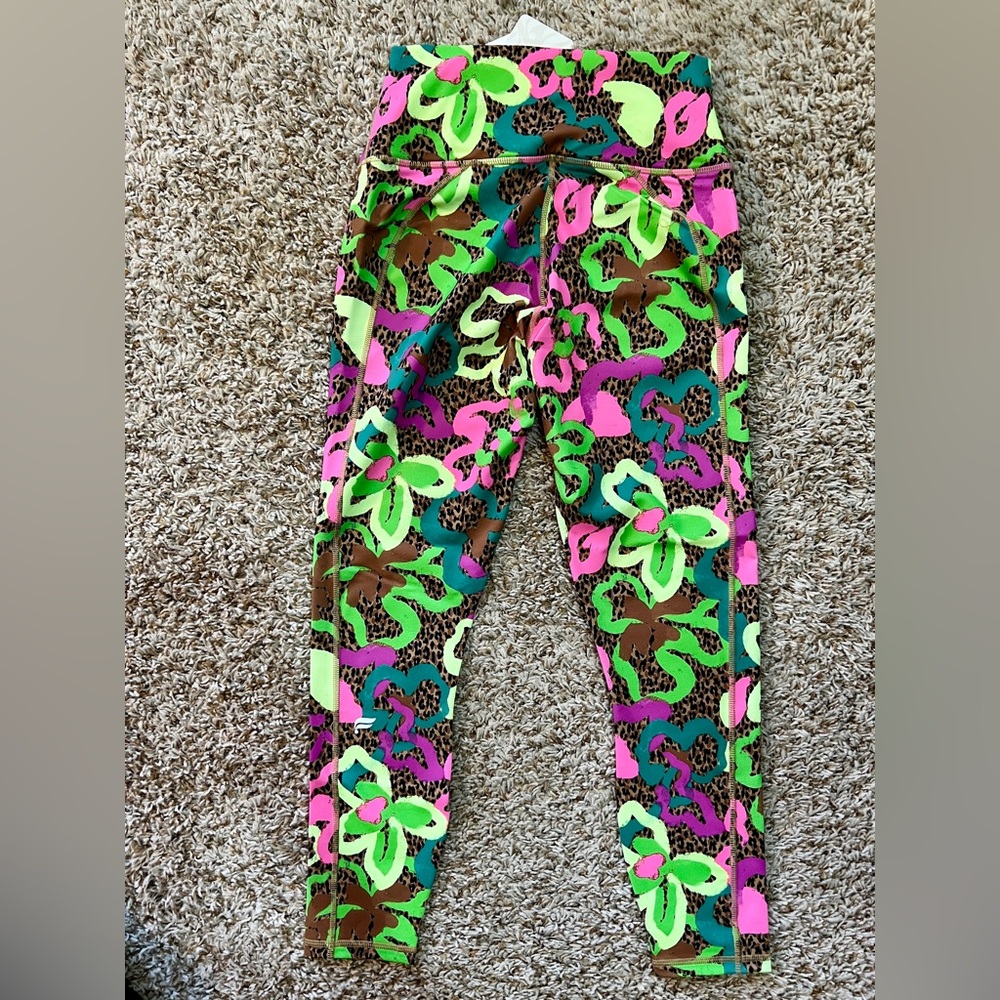 Fabletics Define Powerhold high-waisted 7/8 Legging in Tropical Oasis - NWT - SM - Picture 3 of 11